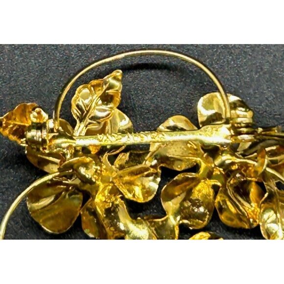 Enamel Flower Brooch White On Gold tone Crystal Centers Made in Austria Vintage - Picture 6 of 7